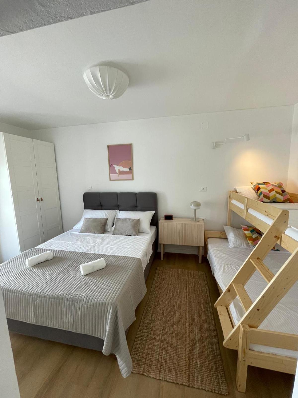 Apartments Ula Водице Екстериор снимка