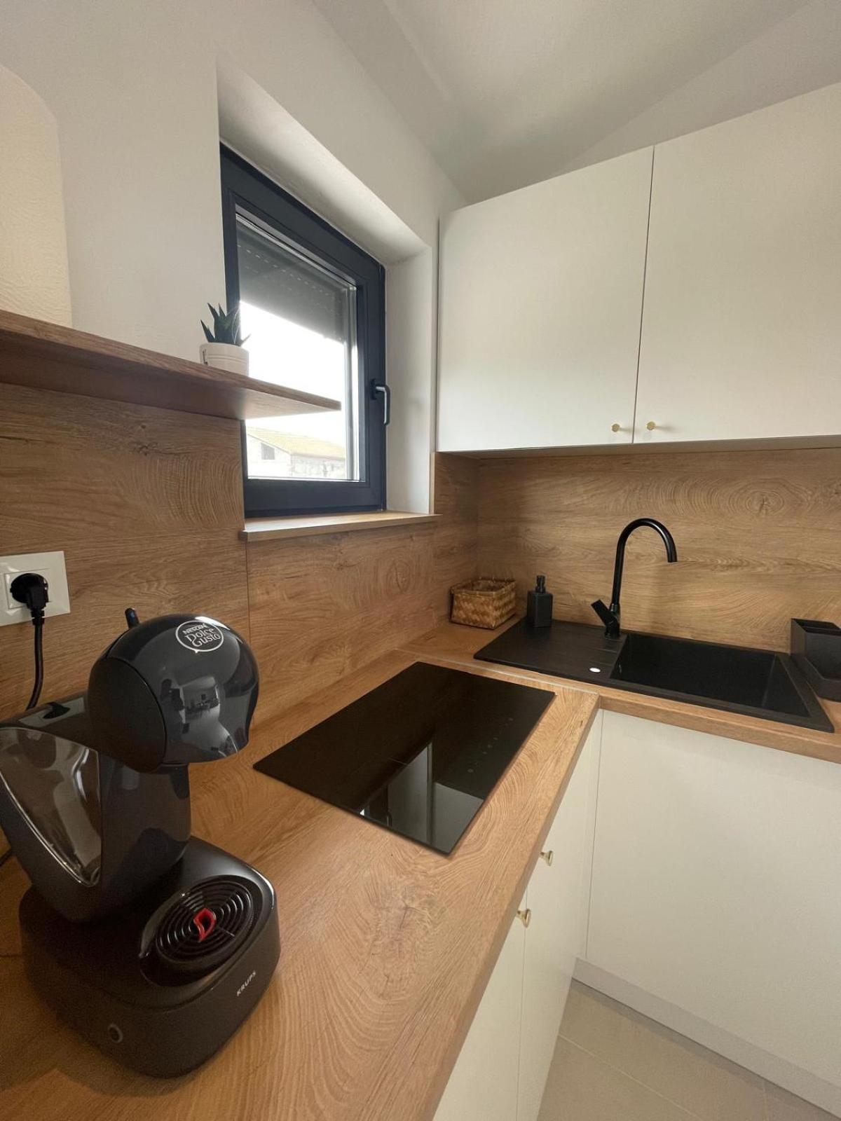 Apartments Ula Водице Екстериор снимка