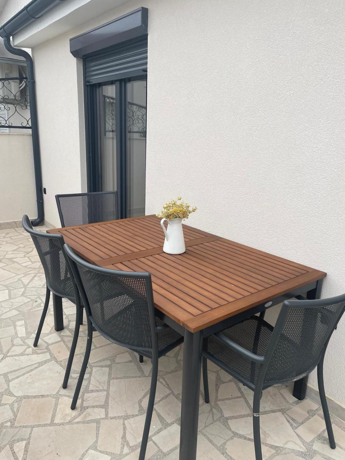 Apartments Ula Водице Екстериор снимка